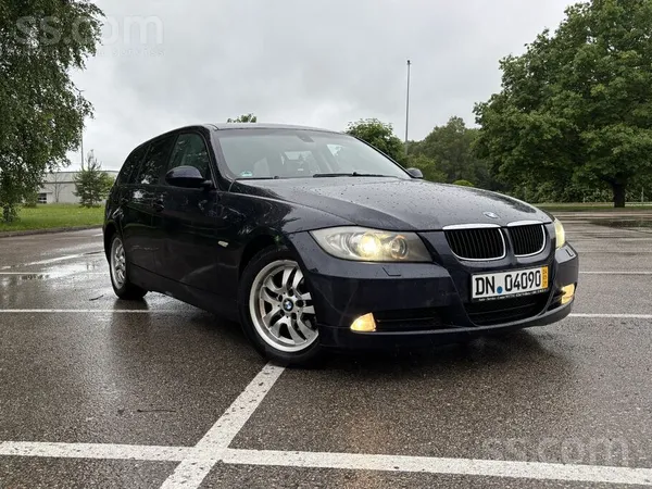 BMW 320