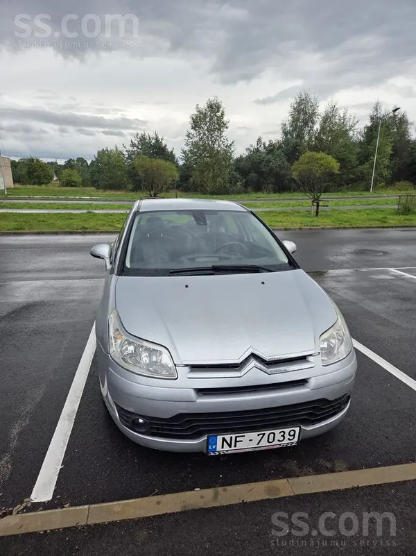 Tiek pārdots Citroen C4 

Izlaiduma gads: 2005
Dzinējs: 1, 6 benzīns
Nob