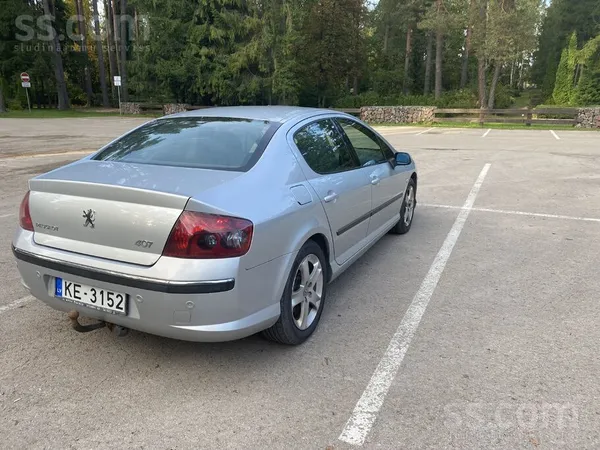 Pārdod 2, 0 dīzeli, manuāla kārba, uz slimības lapas. Jaunas vasaras riepas