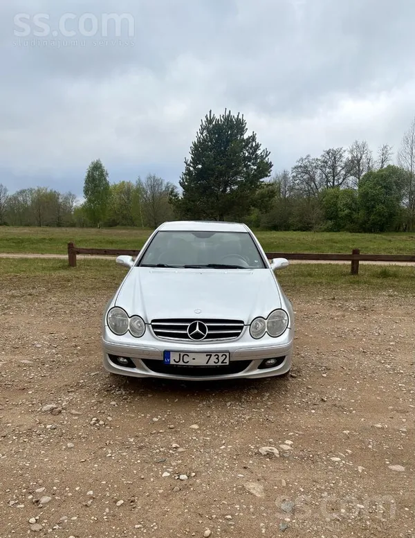 Mercedes Pārdodas Mercedes Clk200.