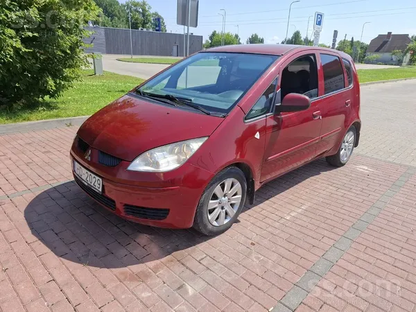 Pardodu mitsubishi colt 1.3 benzina 70kw
Forṣ̌a zigla ekanomiska automaṣ̌ina
Automatiska atrum karba 
Jaunas riepas
Jauni ...