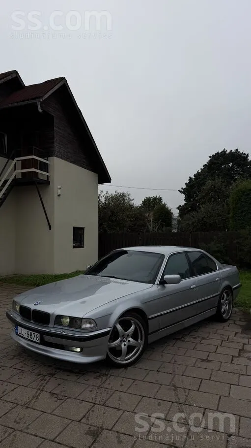BMW Pārdod/maina skaistu E38 V8 ar automātisko 5 ātrum