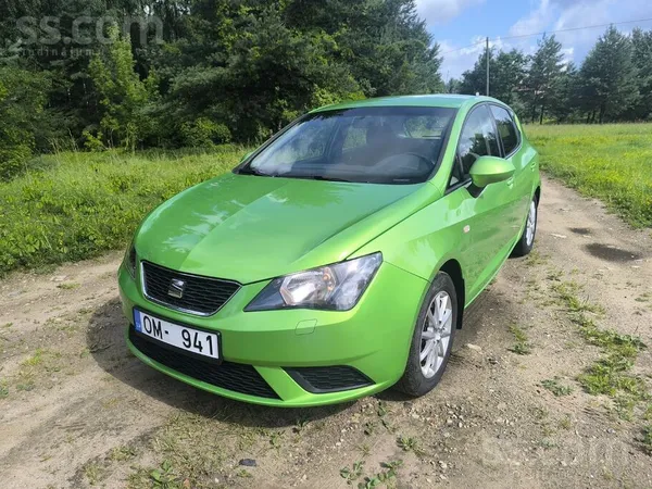 SEAT Jauks ikdienas benzīna auto. Mazs motors, mazs pat