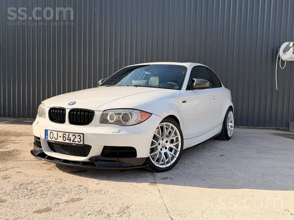 BMW Pārdod BMW 135i E82 ar 3.0 N55 benzīna dzinēju un 