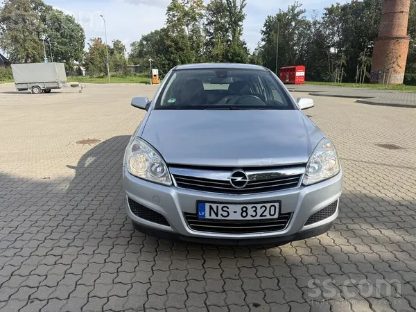 Izieta apskate-bez aizradijuma , 
labas riepas-diski, 
lietus sensors, 
e