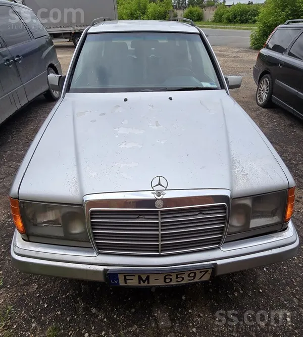 Mercedes E300