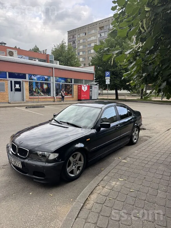 BMW 320