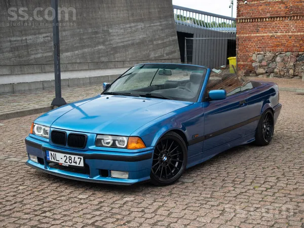 BMW 325