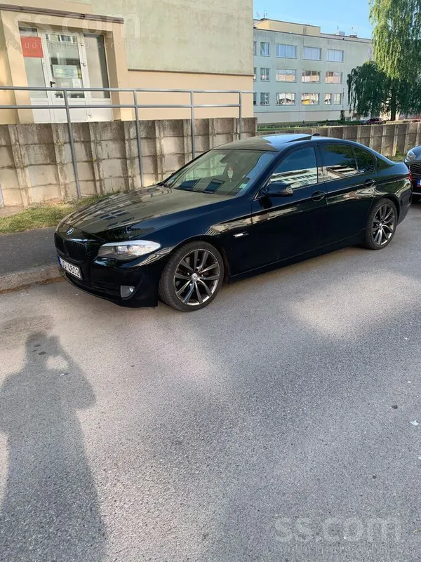 BMW 530