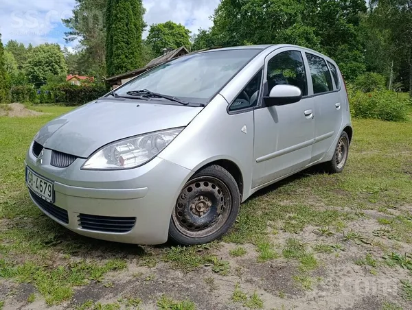 Pārdod Mitsubishi colt. 
2006 gada 1.3 bendzīns. 
Ekonomisks auto 4-5 litr