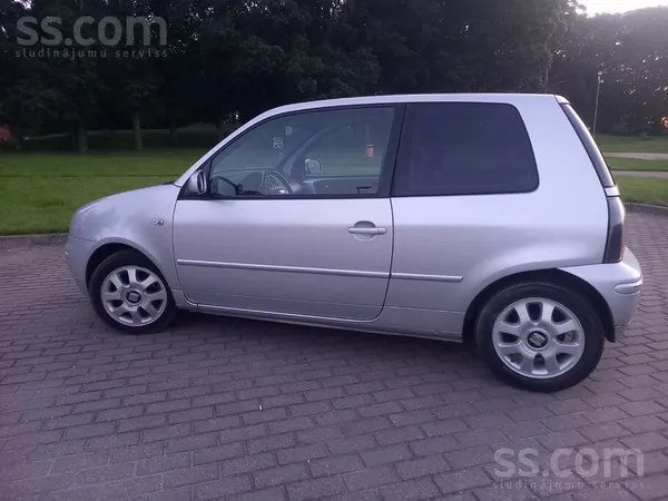SEAT Arosa 2004, 1.4 benzīns, Manuāls, Hečbeks, Sudrabs — Latvijā
