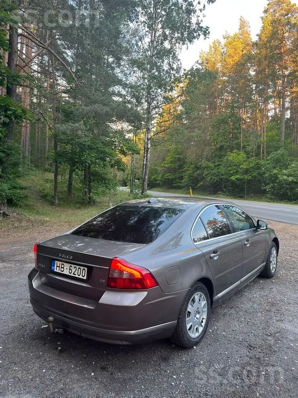 Volvo S80