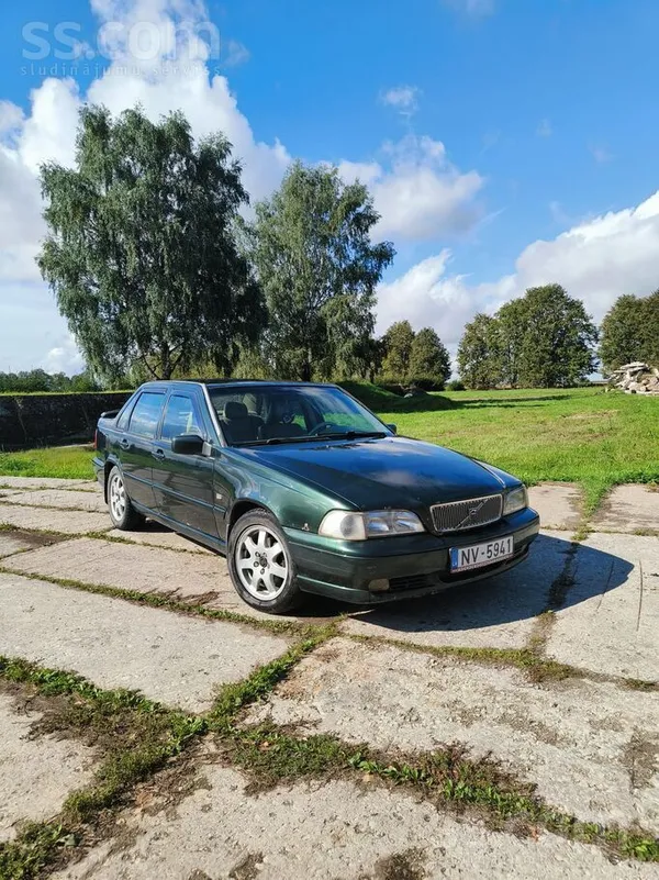 Volvo Sakarā ar jauna auto iegādi tiek pārdots uzticamai