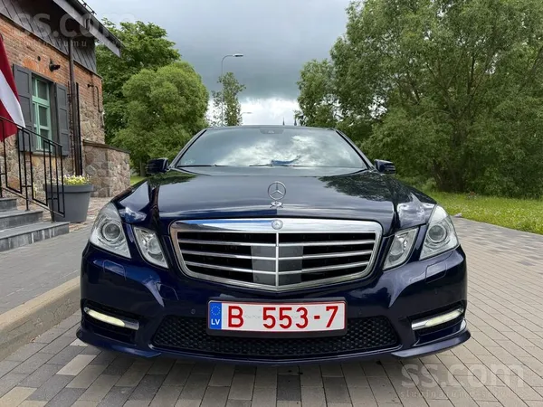 Mercedes E350