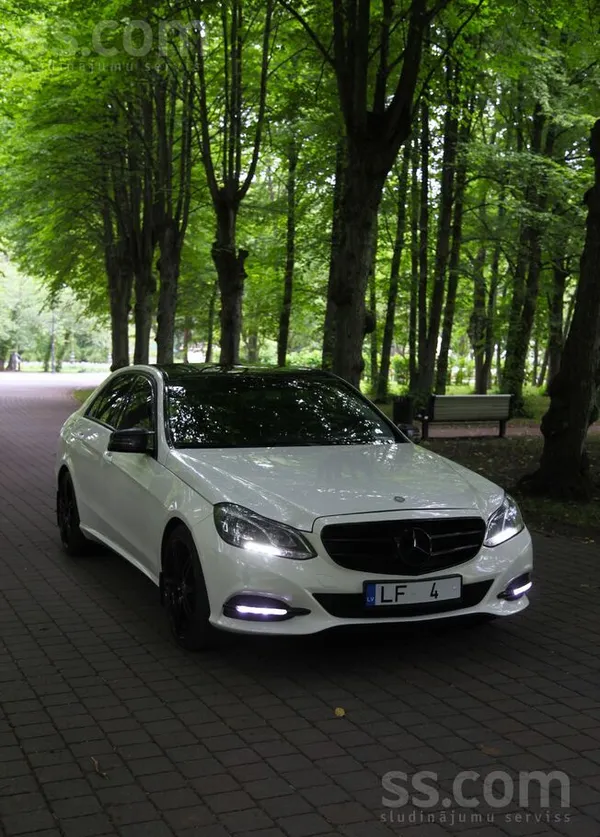 Mercedes E200