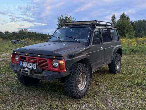 Nissan Pārdodu Nissan Patrol Y60