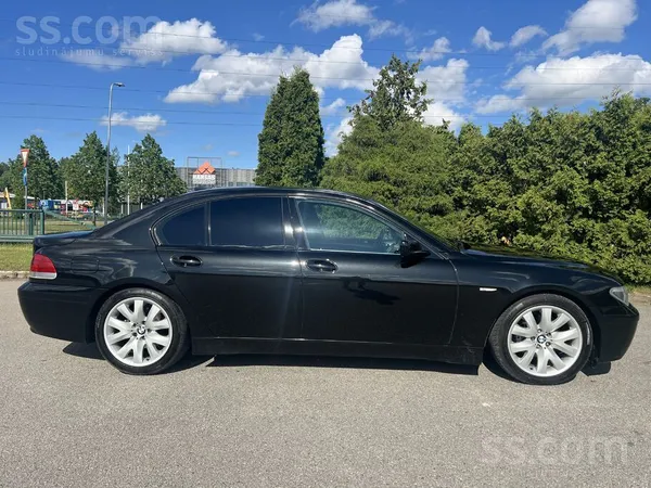 BMW 730