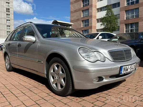 Mercedes 300eur Pirmā iemaksa. Auto no vācijas ar jaunu teh