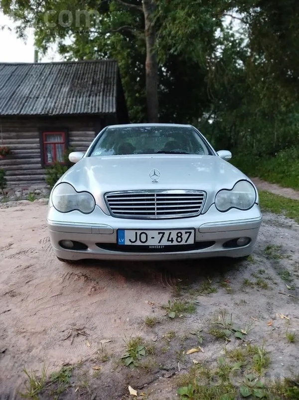 Mercedes C200