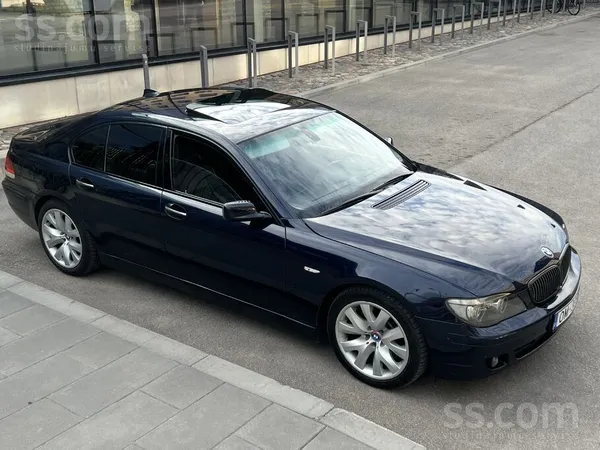 BMW 730