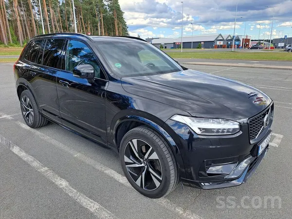 Ideāls auto kuplai ģimenei un ceļojumiem, 7 sēdvietas. Ļoti bagatīgs aprikoj