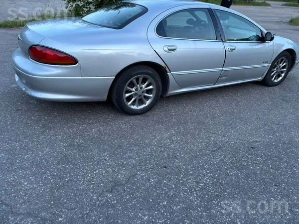 Chrysler LHS