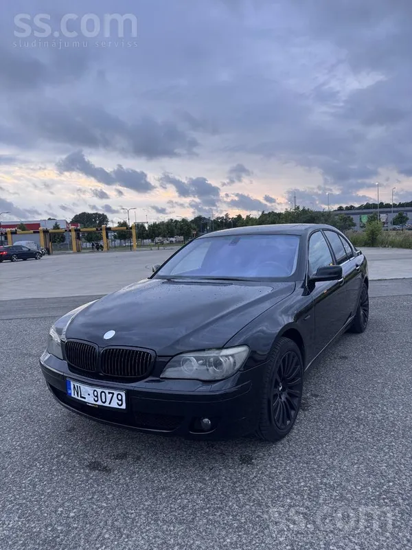 Pārdodu BMW 730d. Nesen izieta tehniskā skate. Origināls nobraukums. Durvju
