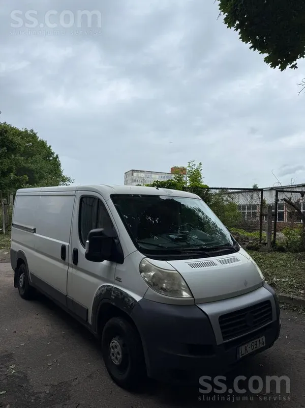 Pārdodu Fiat Ducato mikraautobusu. Pilna masa 3000 kg nevajag vinjeti. 3 vietas. 
-Kravas nodalījuma izmēri:
-Augstums - 1. ...