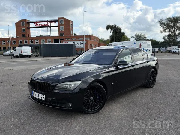 BMW 740 - 1