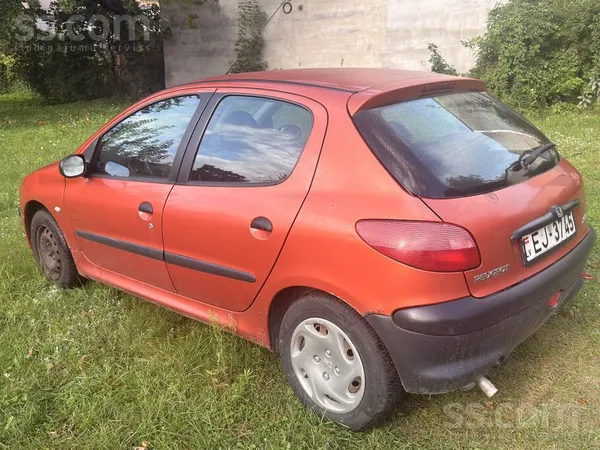 Peugeot 206 - 1