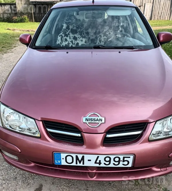 Nissan Almera