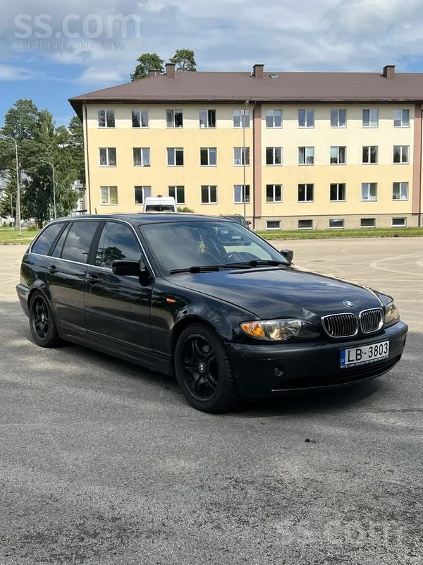 BMW 320