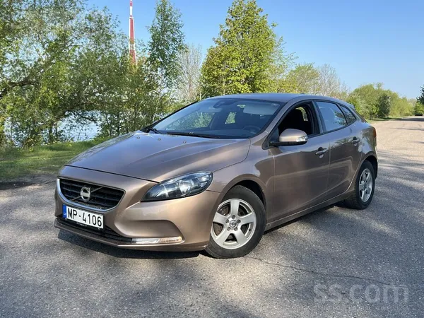 Volvo Продаю Volvo V40 1.6D / 84kw. 