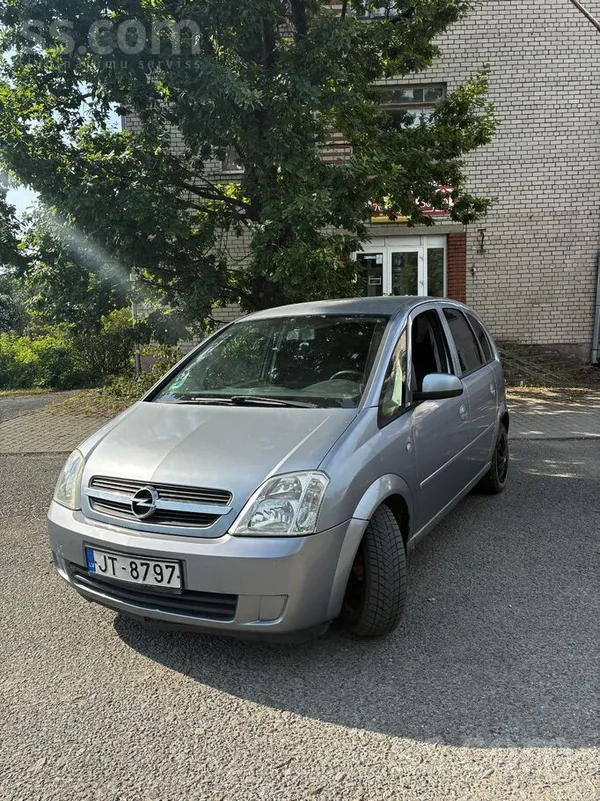Tiek pārdota uzticama ģimenes mašīna ar gāzes iekārtu – izcili ekonomiska ikdienai. Brauc labi, stūre viegla. Ir sīki defekti ...