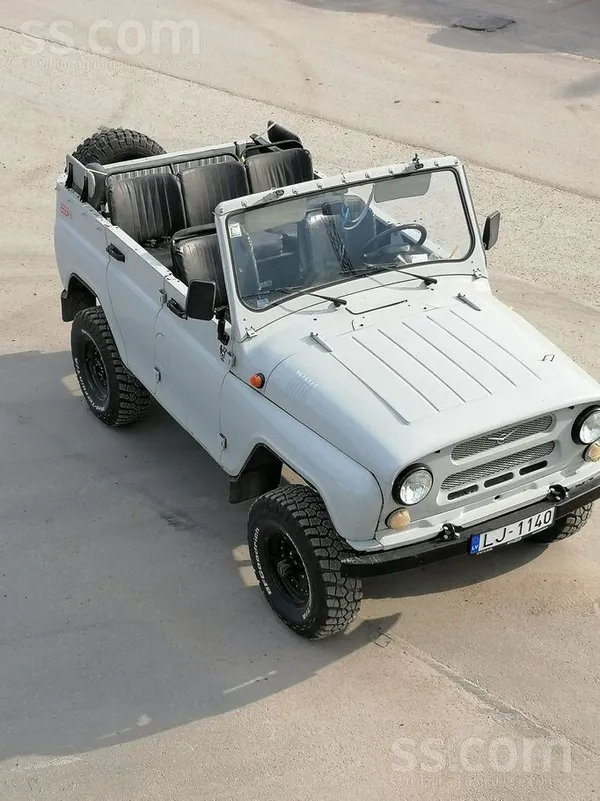 UAZ 469