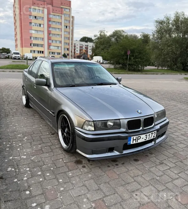 BMW 318