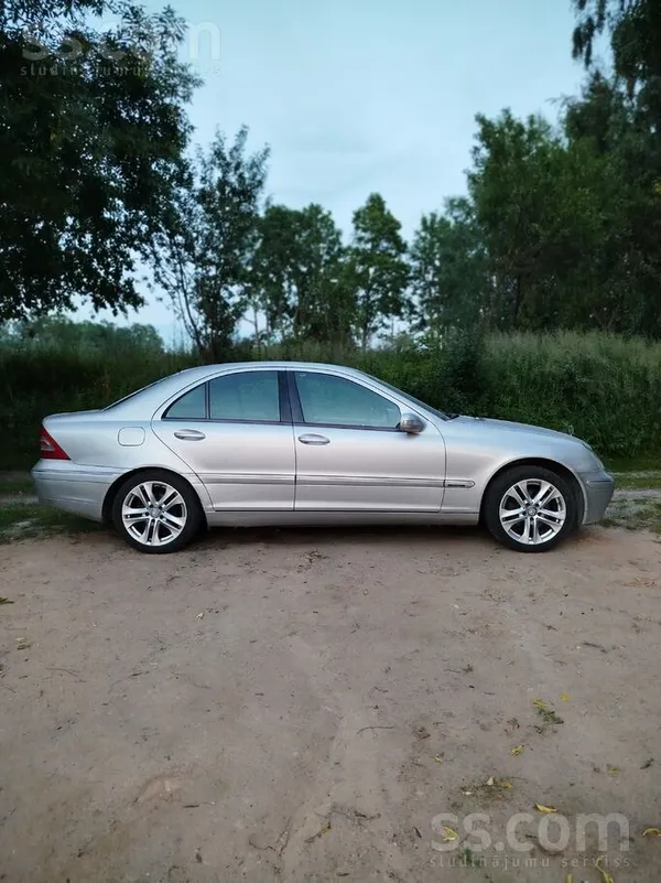 Īpašniece pārdod automašīnu, tehniski un vizuāli labā stāvoklī, nodokļi par