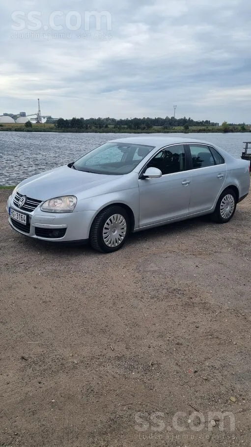 Volkswagen Продаётся VW Jetta 2008 год . Свежий тех осмотр, м
