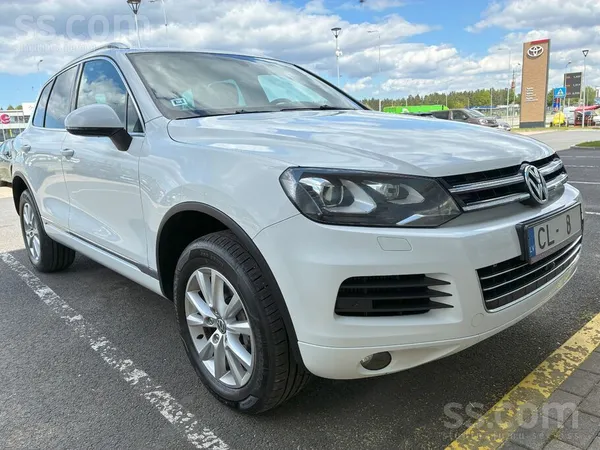 Volkswagen Touareg 2013, 3.0D dīzelis, Automāts, SUV/Apvidus, Balts — Latvijā