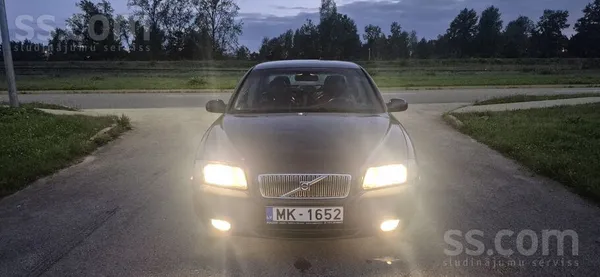 Volvo Продаётся Volvo S80. Бензин. Есть визуальные дефек