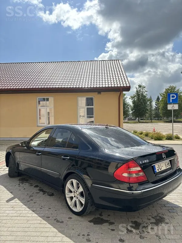 Mercedes E280