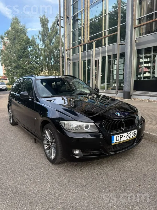 BMW 320