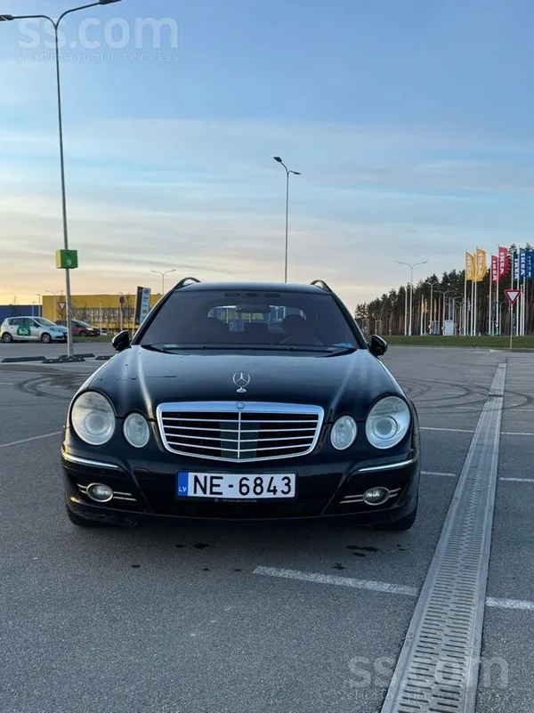 Pārdod Mercedes-Benz E320 Cdi, 2008. gada izlaidums. 

Auto ir labā tehnis