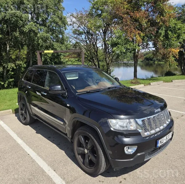 Jeep Pārdodu labi uzturētu un bagātīgi aprīkotu Jeep Gr