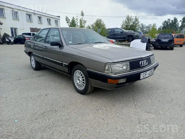Audi Audi 200 2.2 Turbo. Orģinals nobraukums 135 tuk km