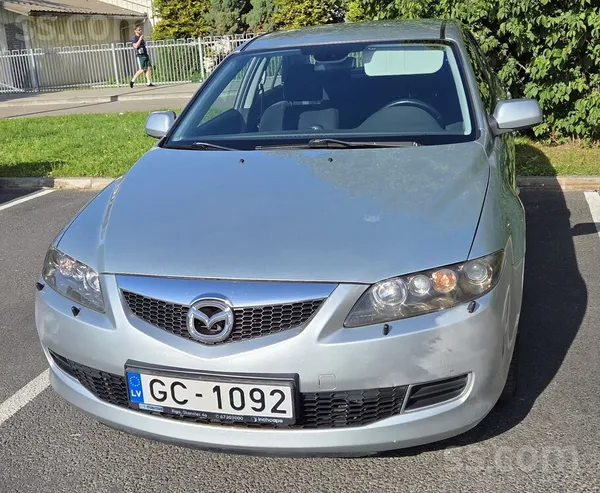 Mazda Pārdods kā ir. Klimata kontrole darbojas. Oriģināl
