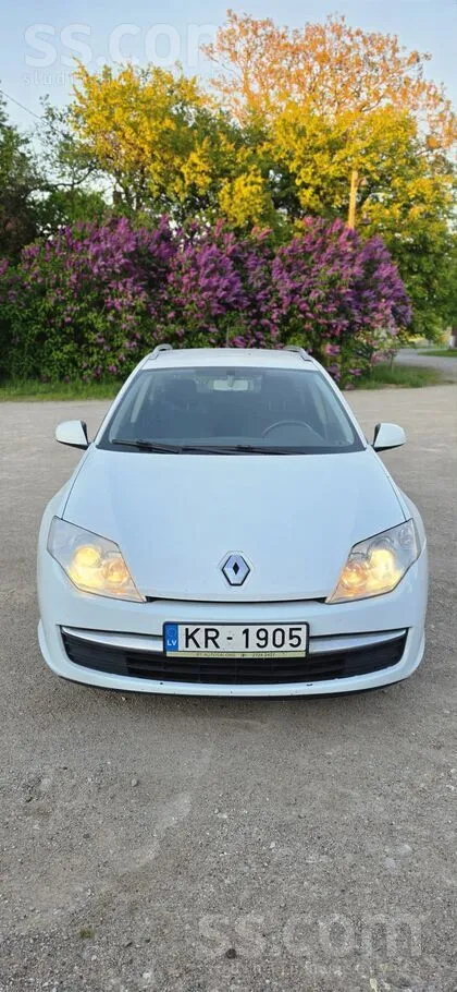 Renault Pilnīgi jauna TA, Renault Laguna , bija divnieks p