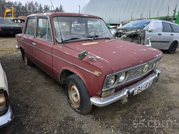 VAZ Pārdodās bez dokumentiem.