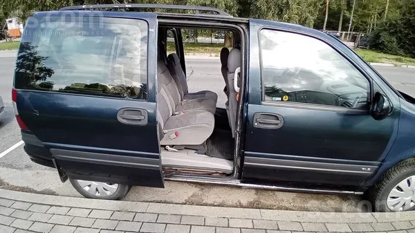 Opel Pārdodu. Liels ērts salons, izņemami krēsli. Kārba