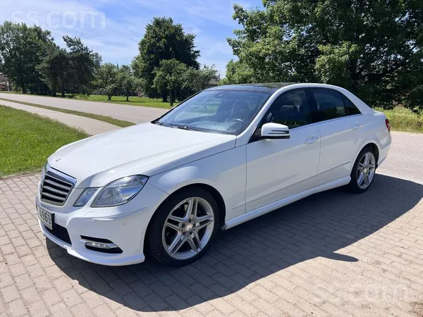 Mercedes E200